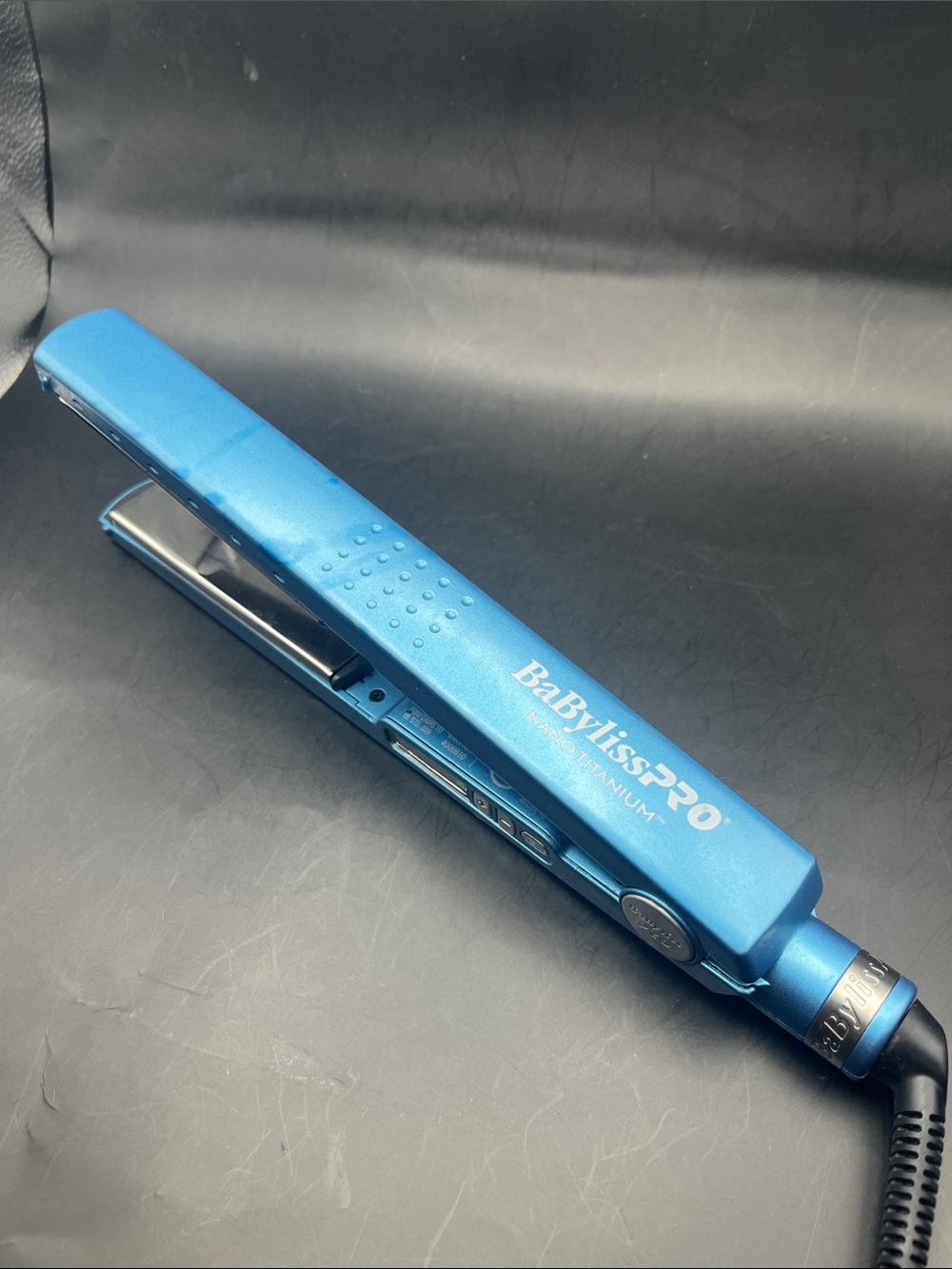 Babyliss PRO Nano Titanium Flat Iron / Hair Straightener
